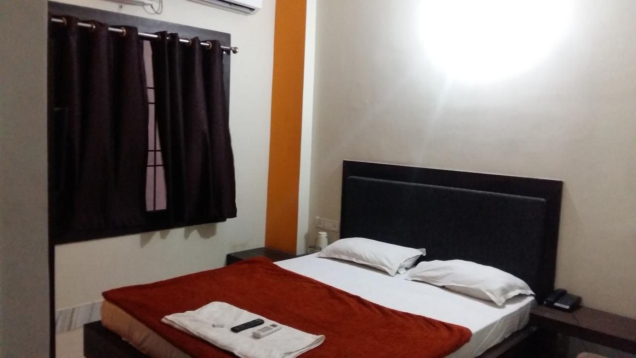 Hotel Grand Palace Гая Екстер'єр фото